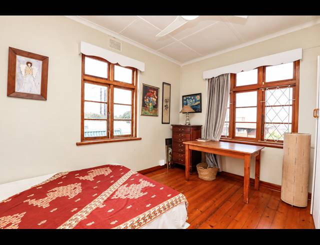 3 BEDROOM APARTMENT FOR SALE IN GLENWOOD